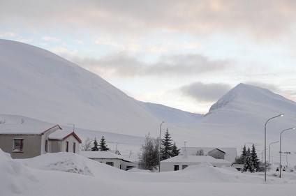 IJslands dorpje Olafsfjordur, foto: Eveline de Lange